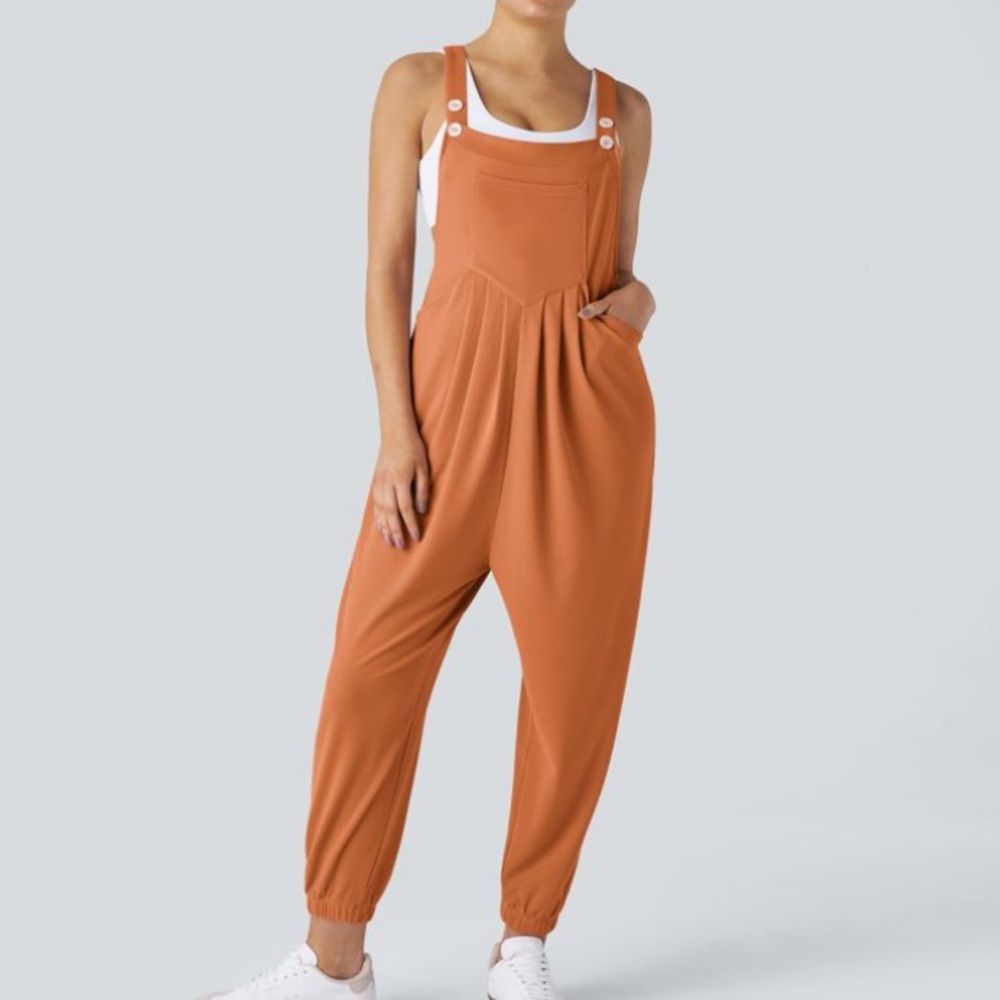🌟NWT Halara Orange Jumpsuit Overalls